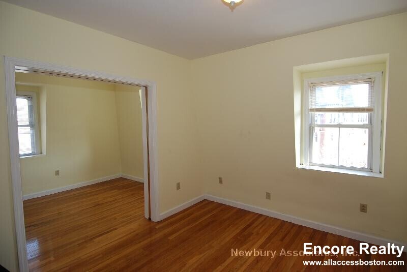 Foto del edificio - 1213-3 Adams St