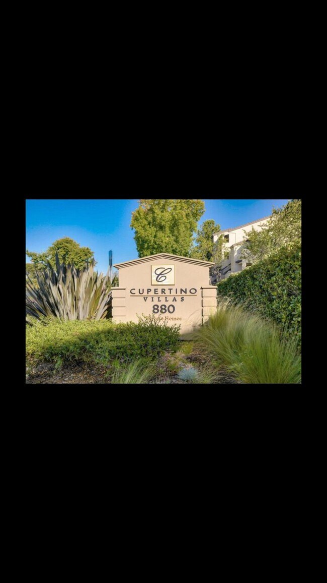 Main Villa View - 880 E Fremont Ave Apartment