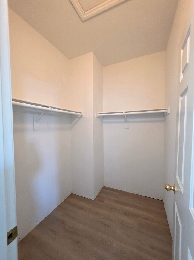 Building Photo - 7750 Crystal Village Ln