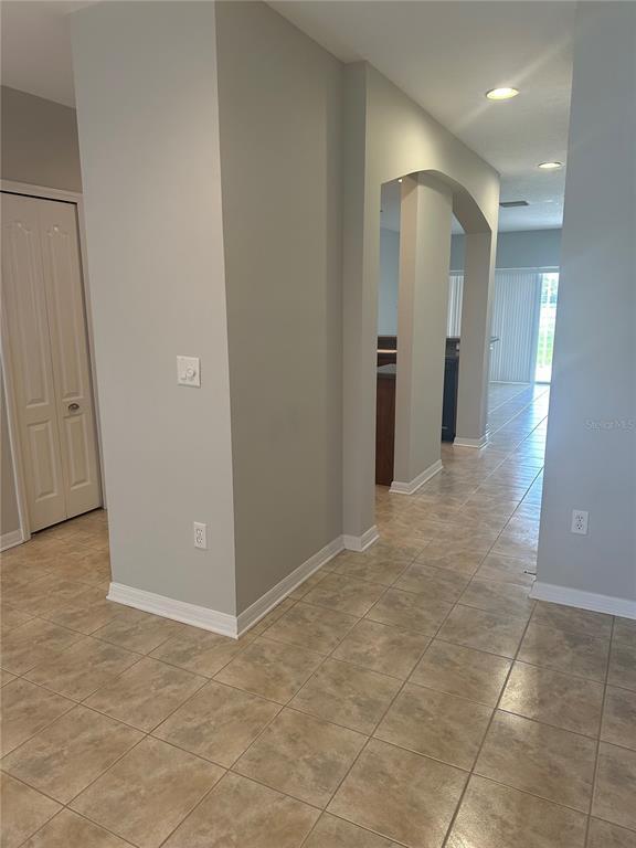 Building Photo - 15661 Stable Run Dr