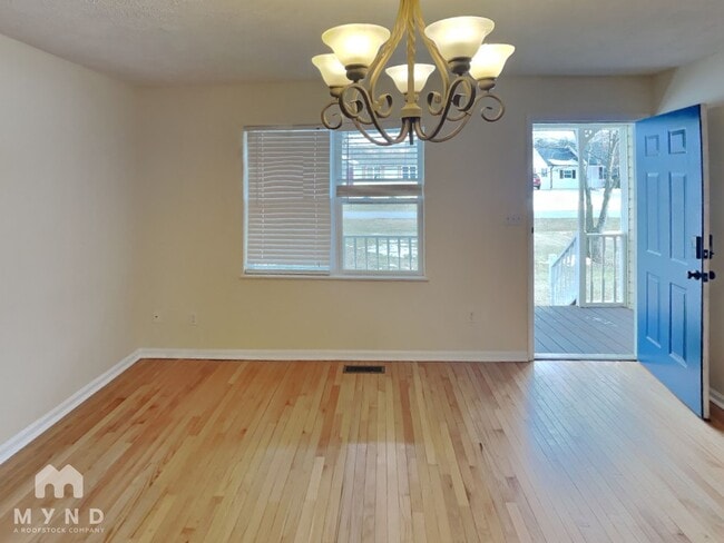 Building Photo - 110 Hyde Ln