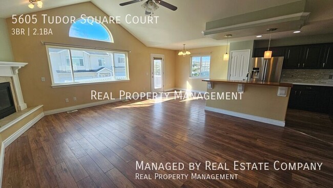 Building Photo - 5605 Tudor Square Ct