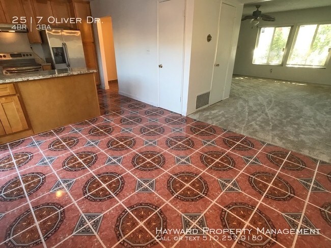 Foto del edificio - 2517 Oliver Dr