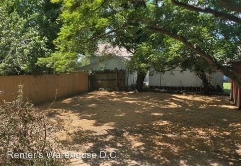 Foto del edificio - 6 br, 3 bath House - 2404 57th Pl