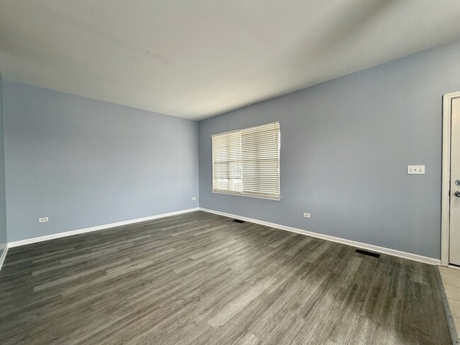 Building Photo - 2479 Montclair Ln