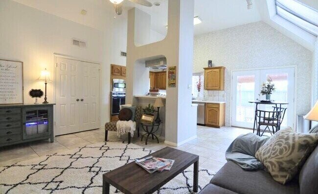 Foto del edificio - 2922 Double Lake Dr
