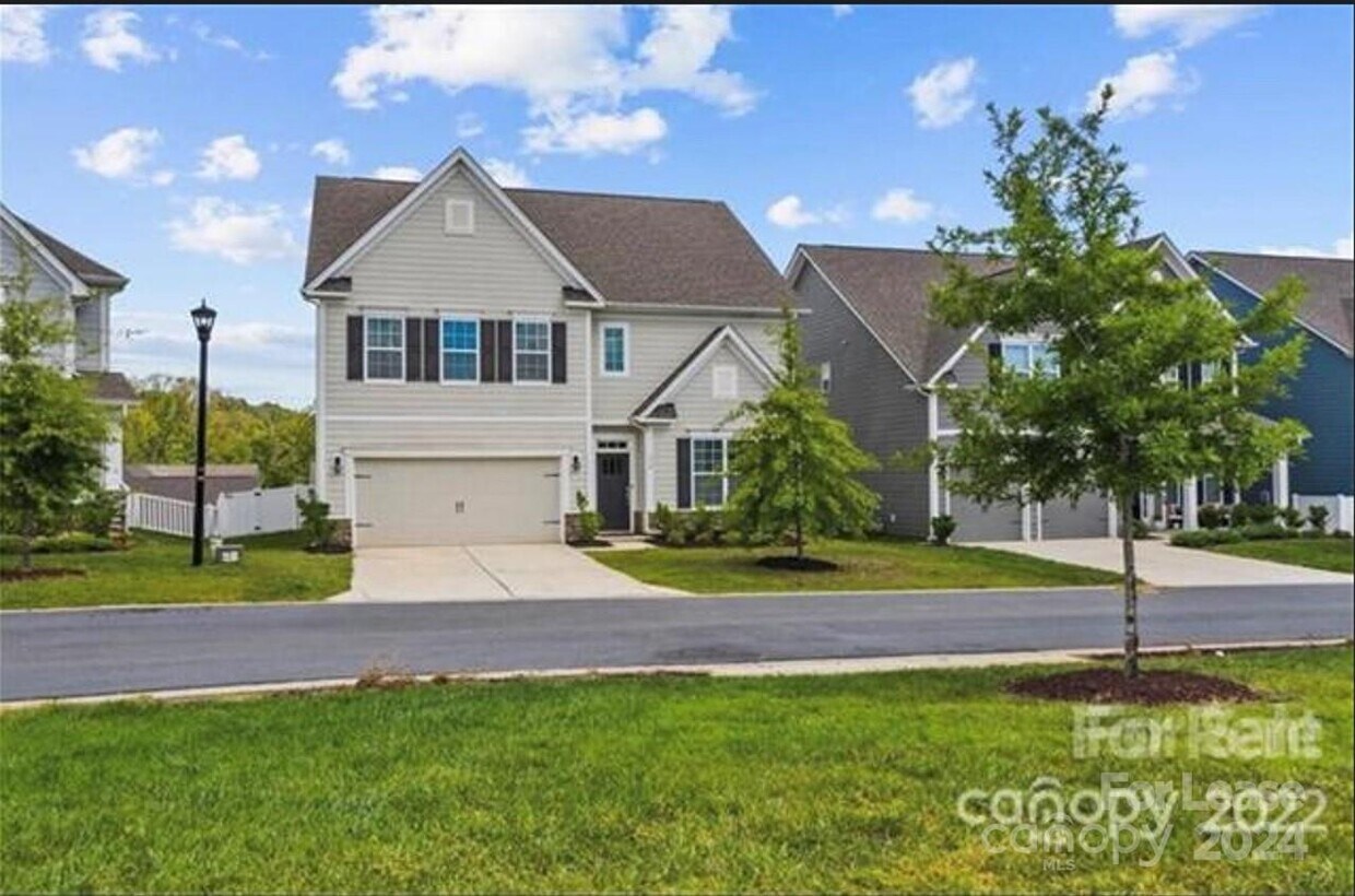 Primary Photo - 134 Carolina Ash Ln