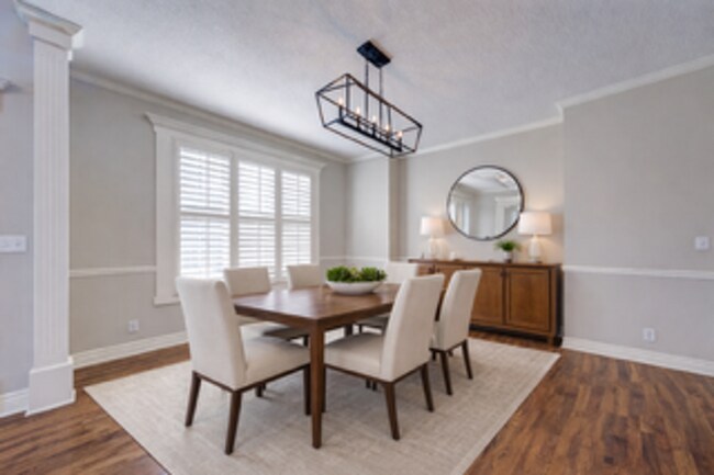 Building Photo - {14400} Somerset Brooke + Beautifully Updated Throughout + Finished Walk Out Basement + Fenced Yard