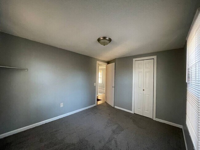 Foto del edificio - 1016 S Woodbury St