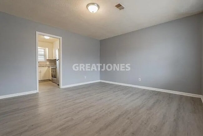 Foto del edificio - 428 W Lakeside Ave