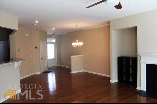 Building Photo - 5970 Shiloh Woods Dr