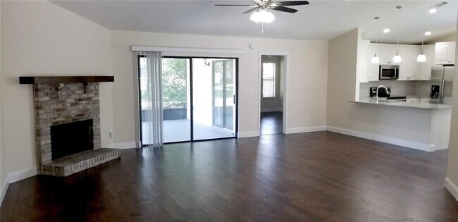 Foto del edificio - 568 Carrigan Ave