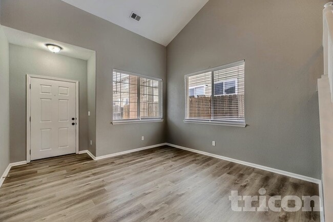 Building Photo - 12450 S Hollow Creek Ct