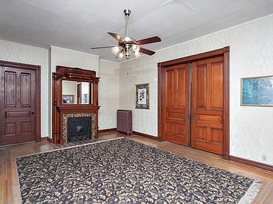 Foto del edificio - 1159 E Walnut St