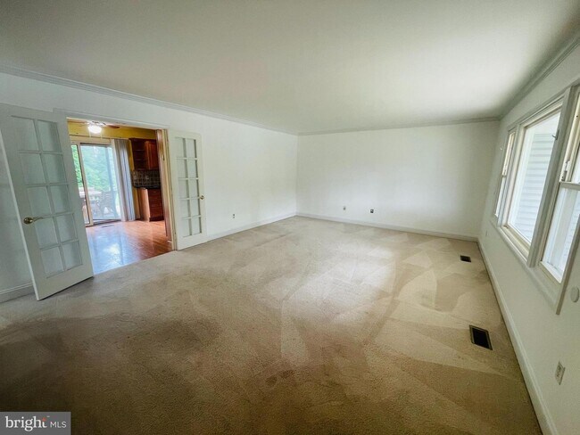 Foto del edificio - 13312 Poplar Tree Rd