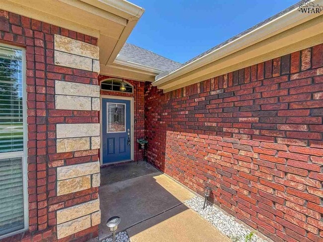 Building Photo - 4 Jayden Ct