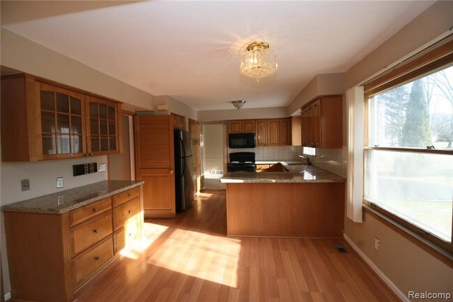 Building Photo - 6865 Alderley Way