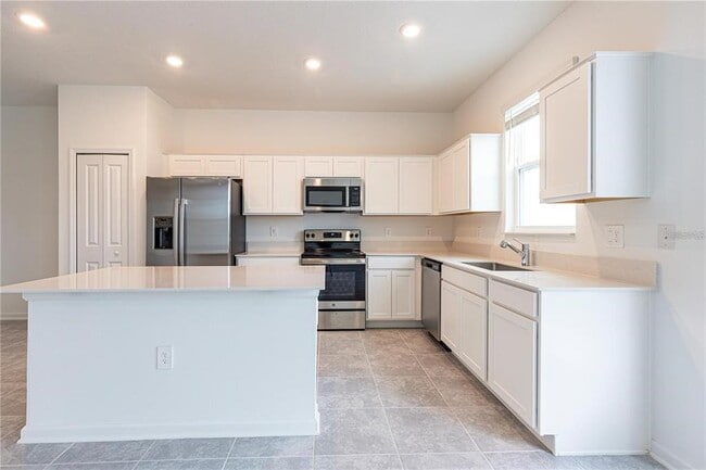 Foto del edificio - 462 Bogey Dr