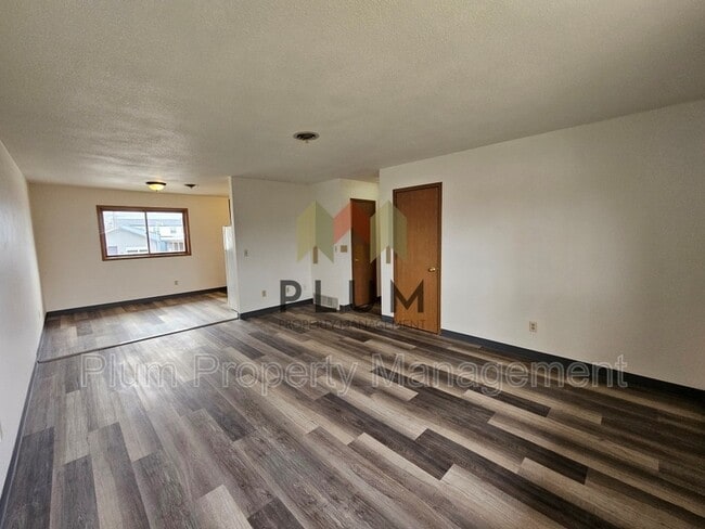 Building Photo - 2340 Fairview Ave