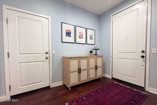 Foto del edificio - 211 Westpark Ct