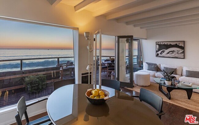 Foto del edificio - 42602 Pacific Coast Hwy