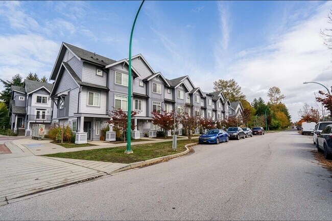 Photo du bâtiment - 19239 70 Av