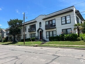 Building Photo - 5305 Reiger Ave