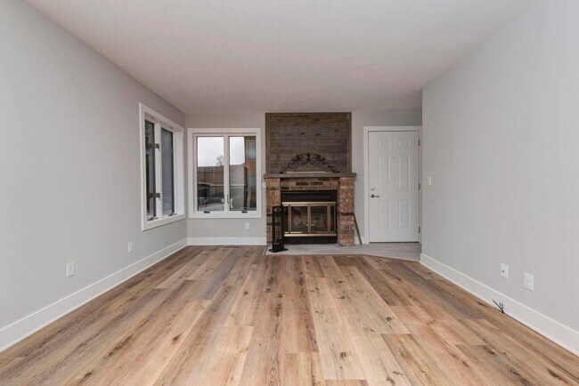 Foto del edificio - 3440 S Delaware Ave