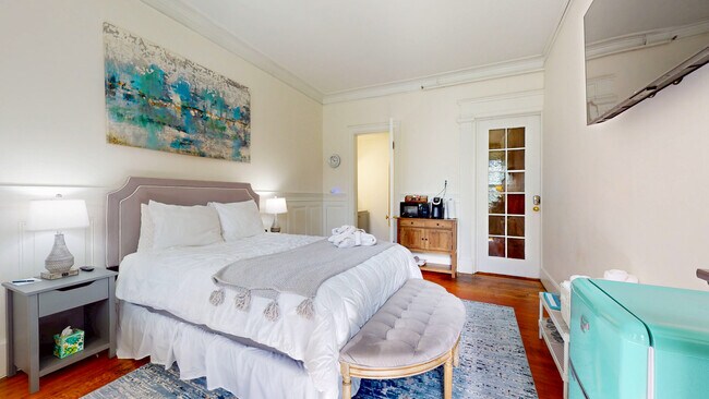 Foto del edificio - 1029 Beacon St