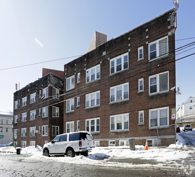 Building Photo - 330-338 E 23rd St