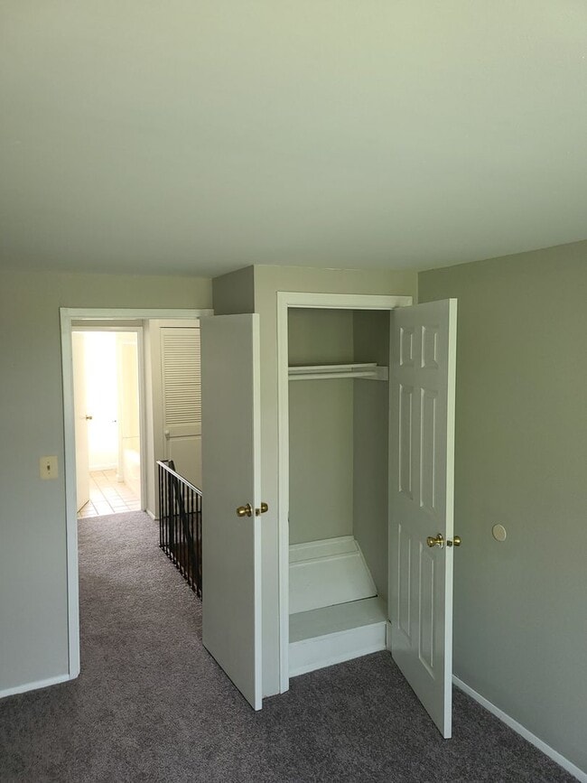 Building Photo - 303 Wisewell Ct