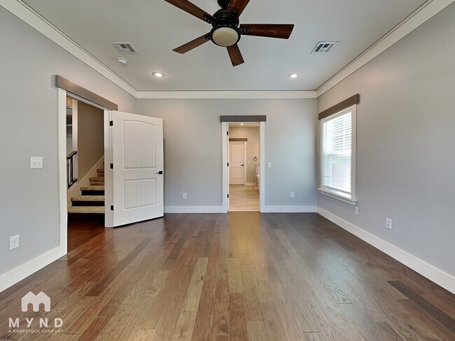 Foto del edificio - 405 S Carl St