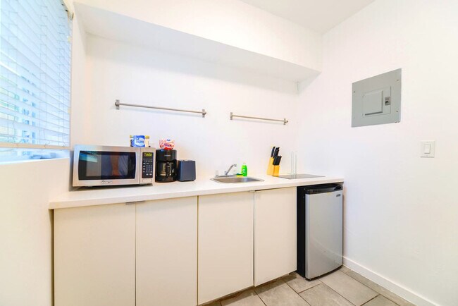 Foto del edificio - 515 NE 82nd St