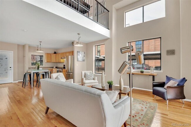 Foto del edificio - 3245 Blake St