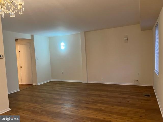 Foto del edificio - 732 West Side Dr