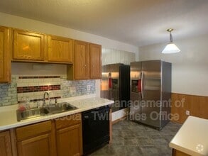 Building Photo - 428 Appleblossom Ln