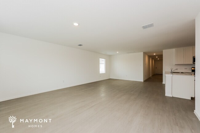 Foto del edificio - 3025 Tooley Dr