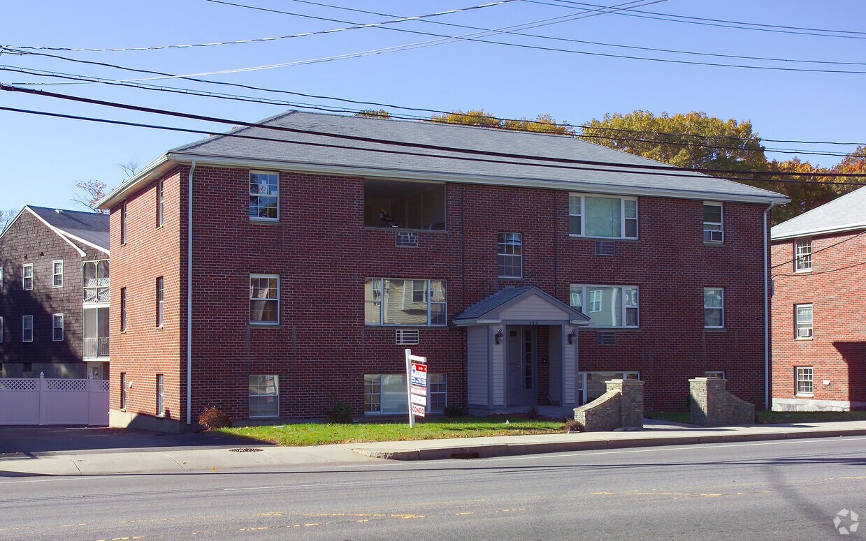 Primary Photo - 475 Sea St