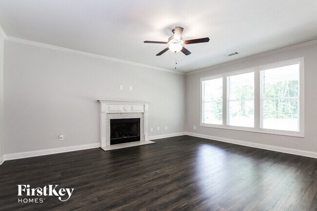 Building Photo - 4830 River Bottom Dr
