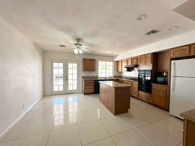 Foto del edificio - Charming Single-Story Home in Spring Valley