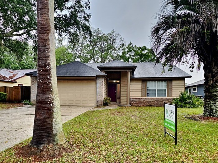 6458 Diamond Leaf Dr, Jacksonville, FL 32244 House Rental in