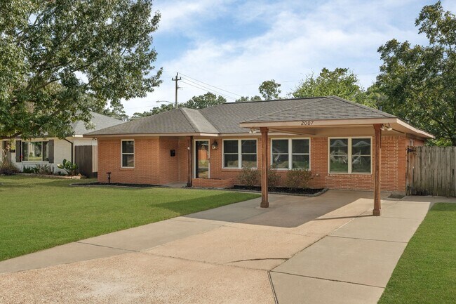 Foto del edificio - 2007 Wakefield Dr