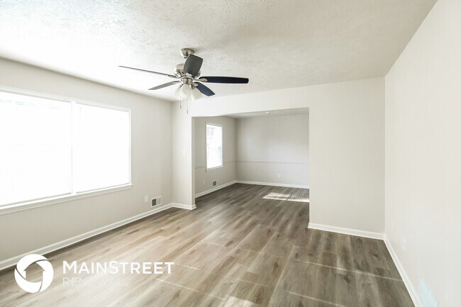 Foto del edificio - 1740 Amberbrook Ct SW