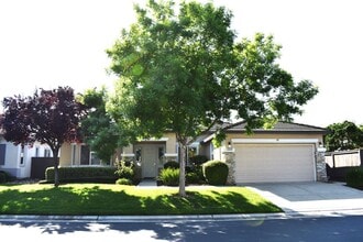 Building Photo - 2608 Emerald Bay Ln