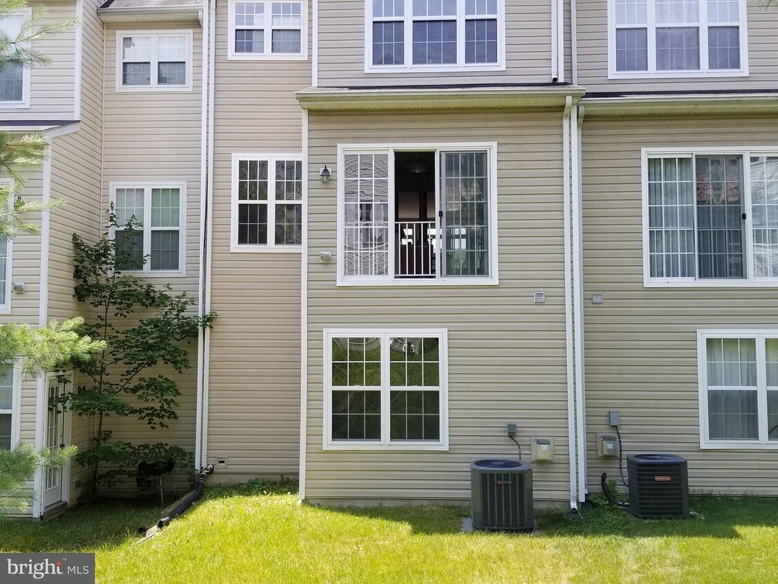8458 Charmed Days, Laurel, MD 20723 Townhome Rentals in Laurel MD