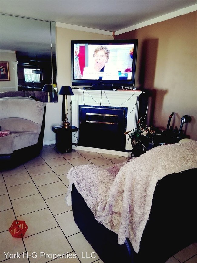 Foto del edificio - 3309 Glen Hollow Dr