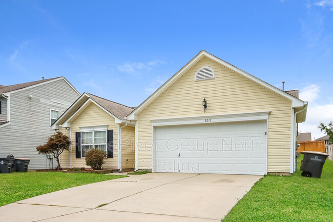 Building Photo - 2017 Clear Brook Dr