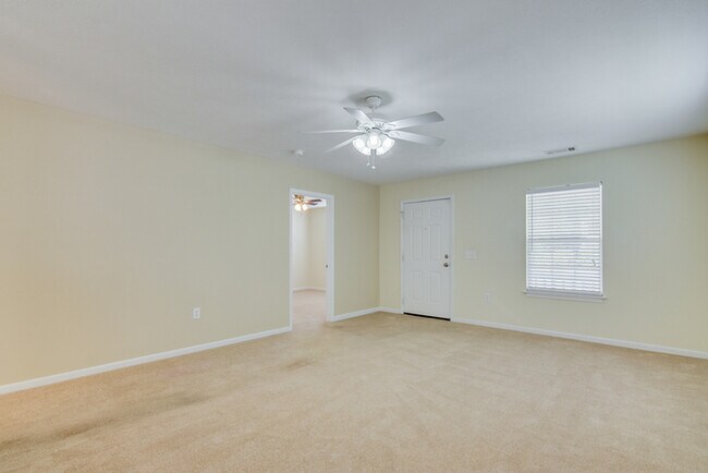 Building Photo - Quaint Three Bedroom Home for Rent in Aiken