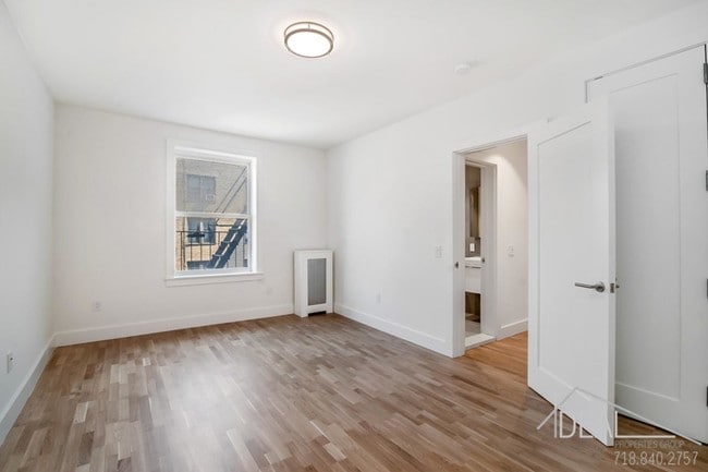 Building Photo - 409 Washington Ave