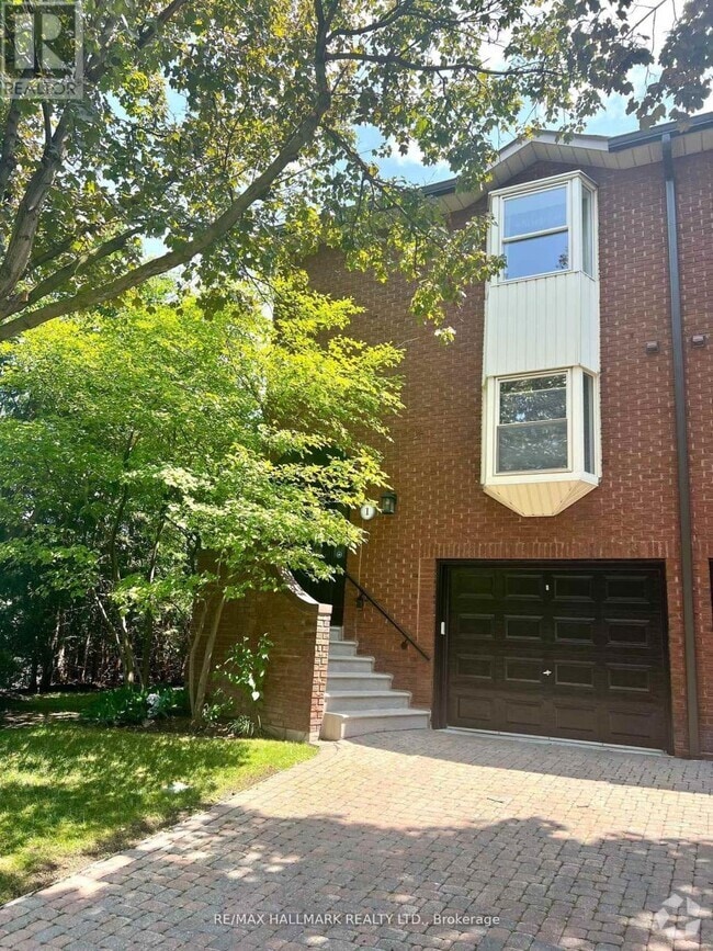 Building Photo - 1 Red Maple Ct